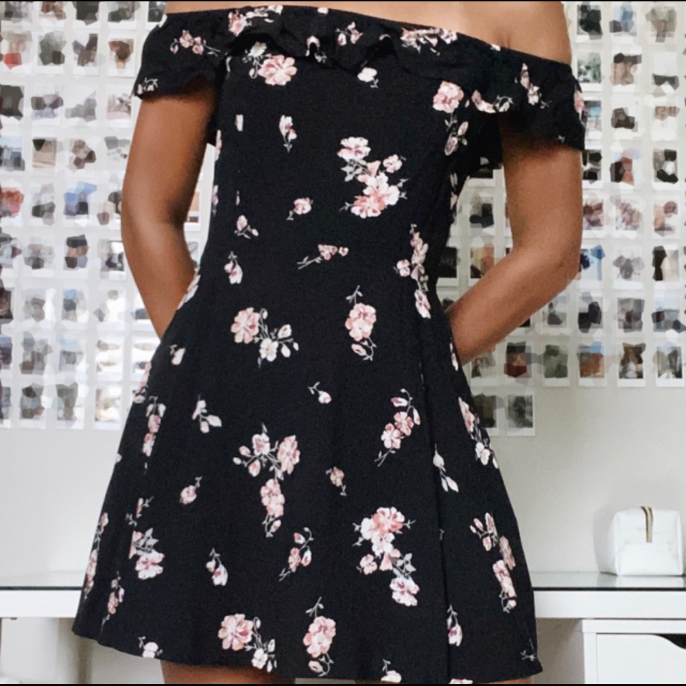 Garage Off-The-Shoulder Dress